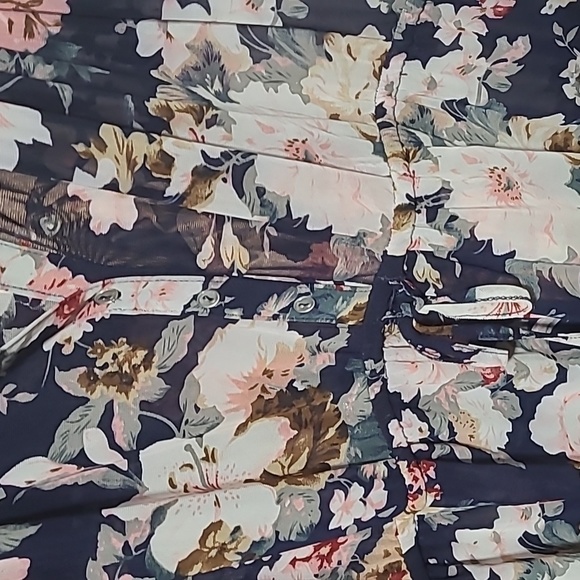 Top - Picture 3 of 3